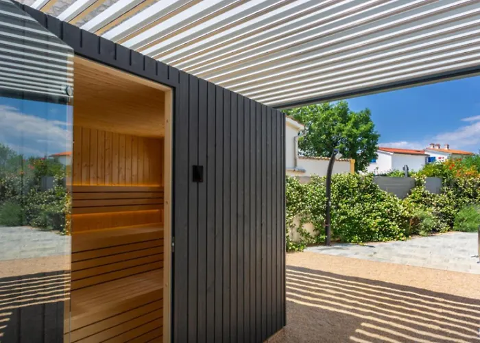 Villa Luxury Exclusive By Guide *